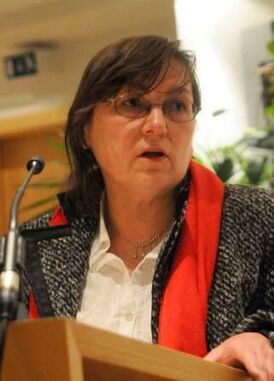 stv. Ortsvorsitzende Elfi Schmidt bei der Begrüßung