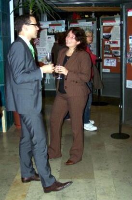 Geiselhörings Ortsvorsitzender Johannes Faden und die Landshuter Kreisvorsitzende Ruth Müller im Gespräch