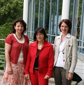 MdL Johanna Werner-Muggendorfer (Mitte) mit den SPD-Kreisvorsitzenden Ruth Müller (links) und Kerstin Schanzer.