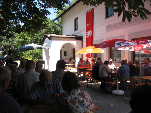 Die vielen Gäste bei Ihrer geselligen Runde